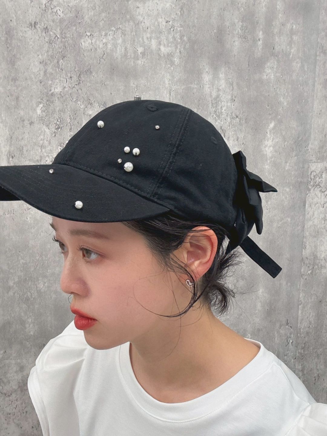 pearl cap