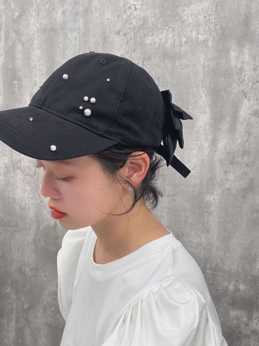 pearl cap
