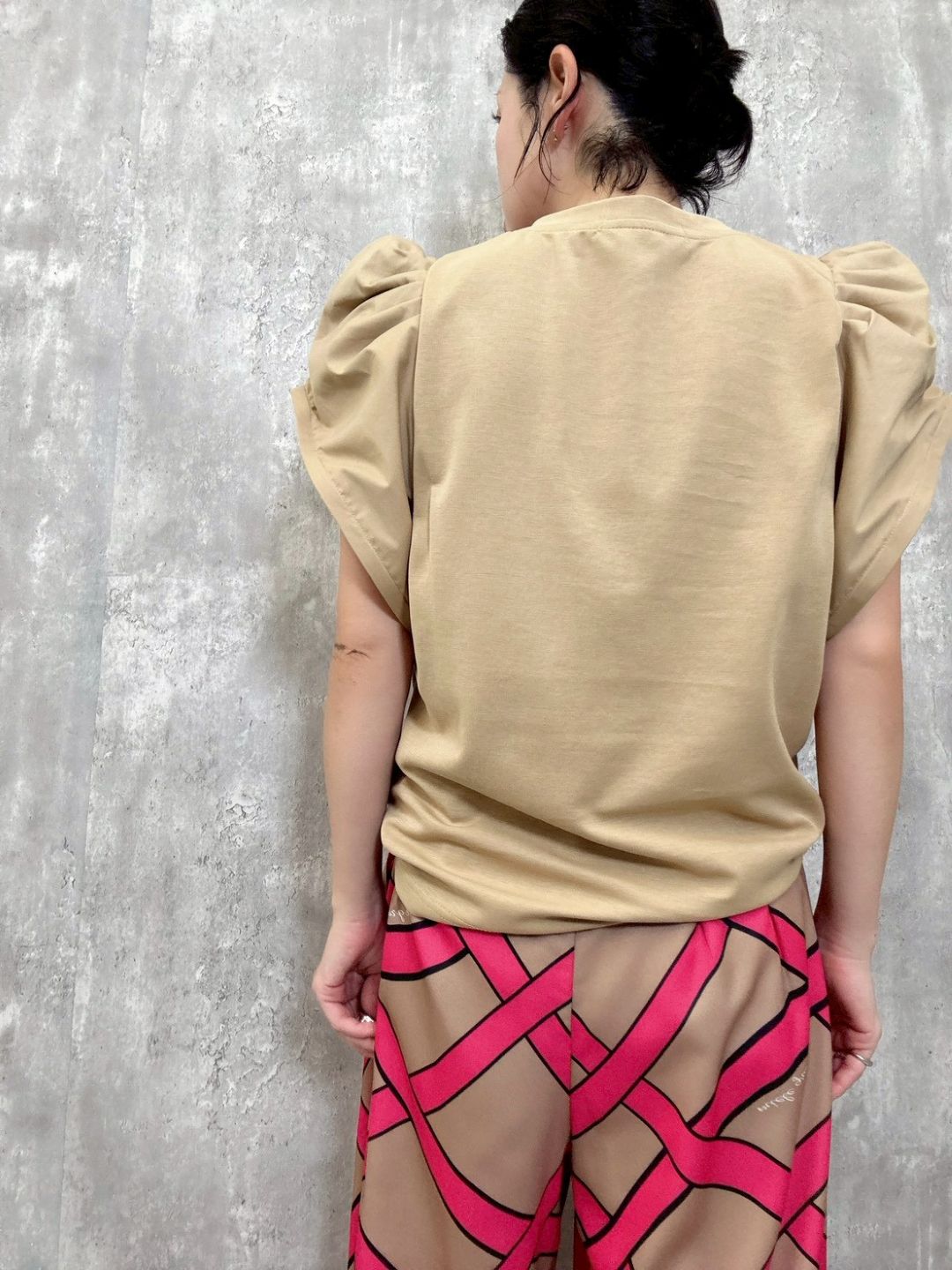 wire puff sleeve