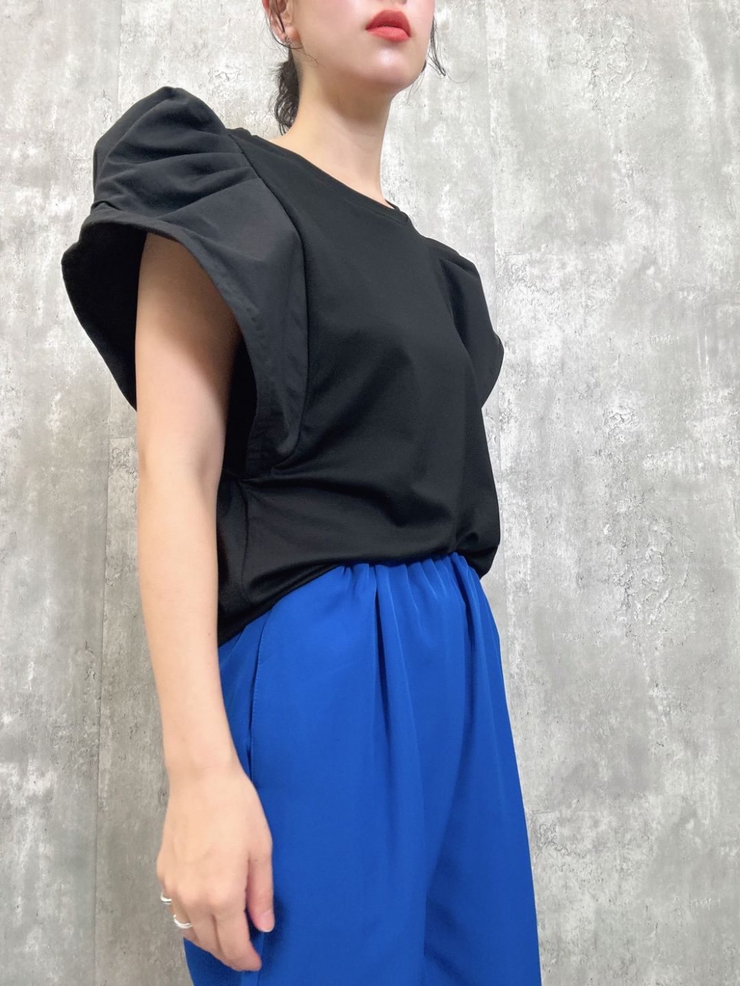 wire puff sleeve