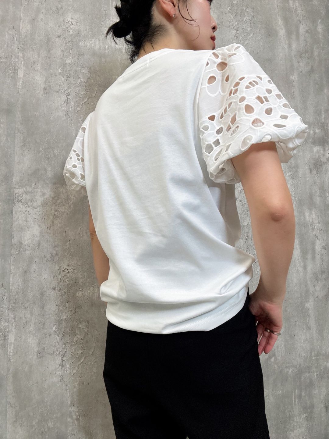 cut work puff sleeve