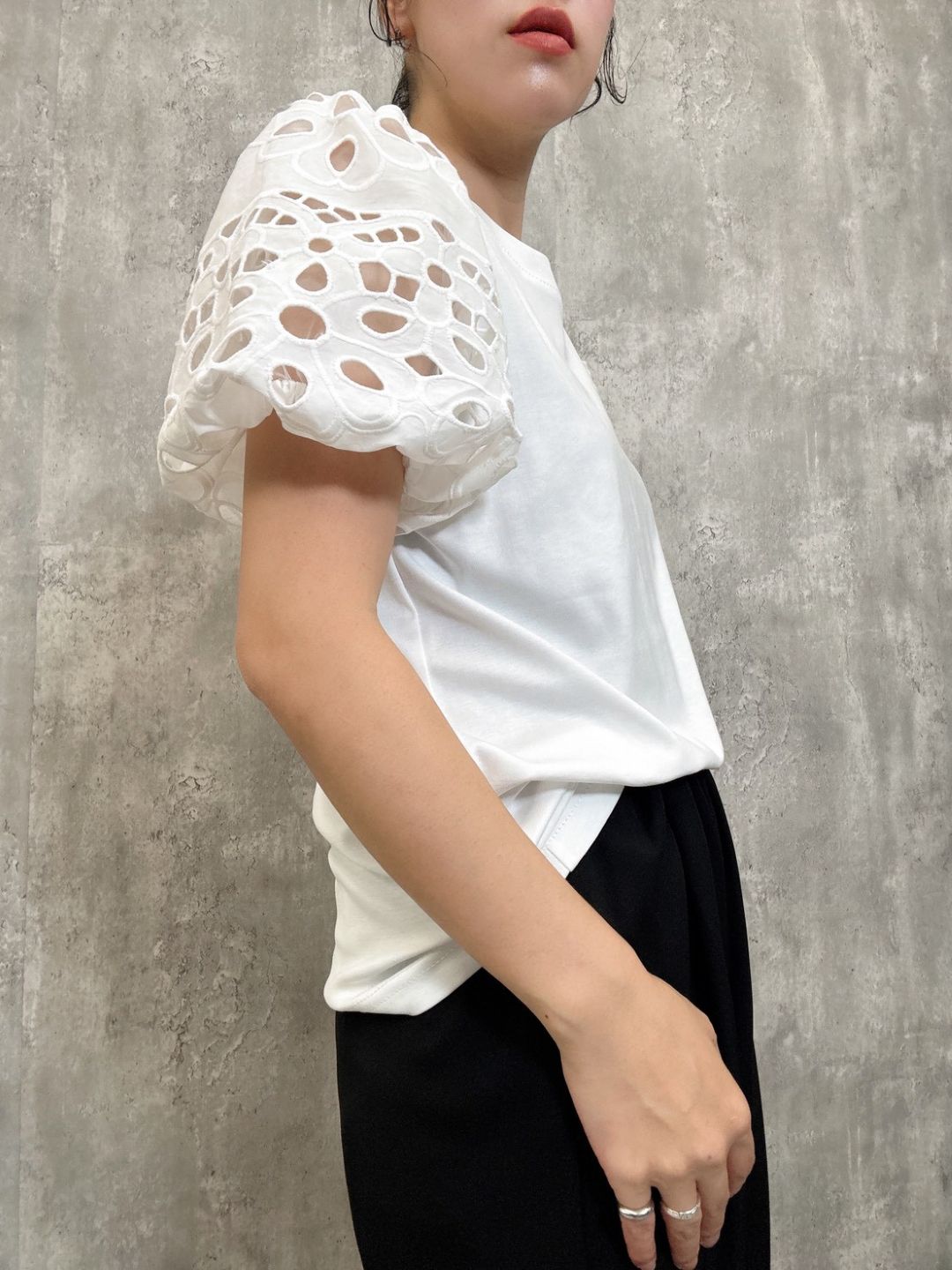 cut work puff sleeve