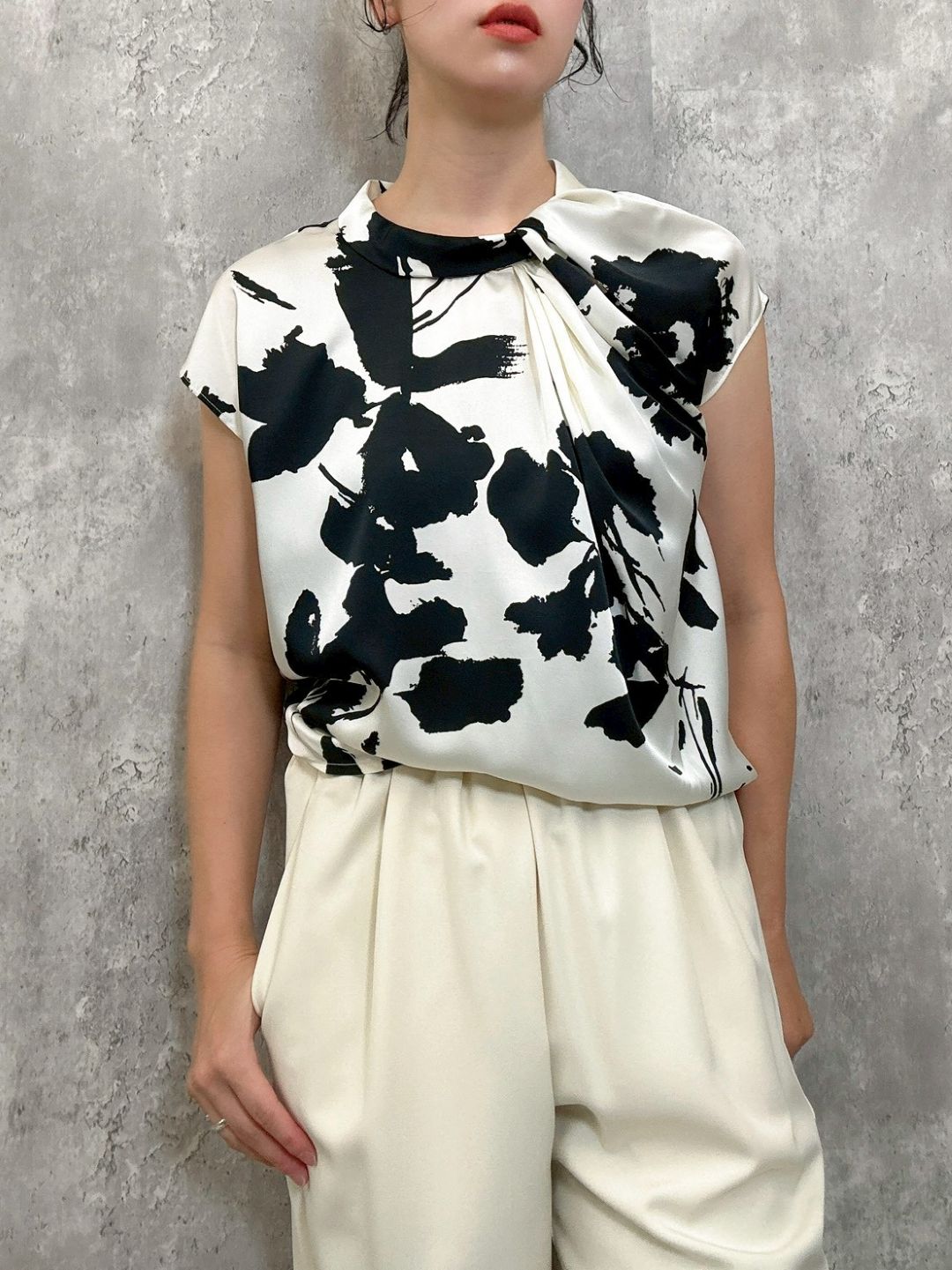 satin french　sleeve