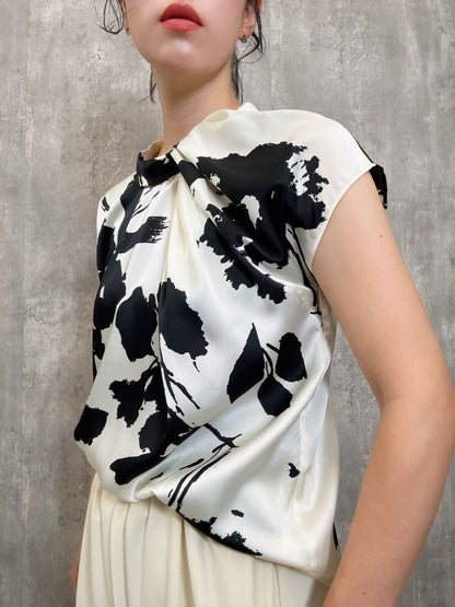 satin french　sleeve