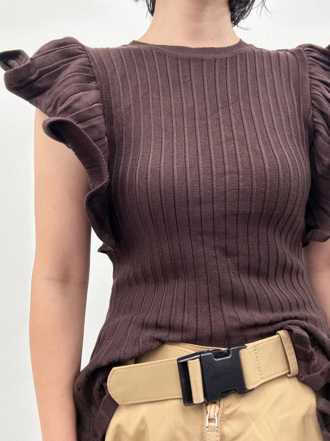 frill sleeve knit
