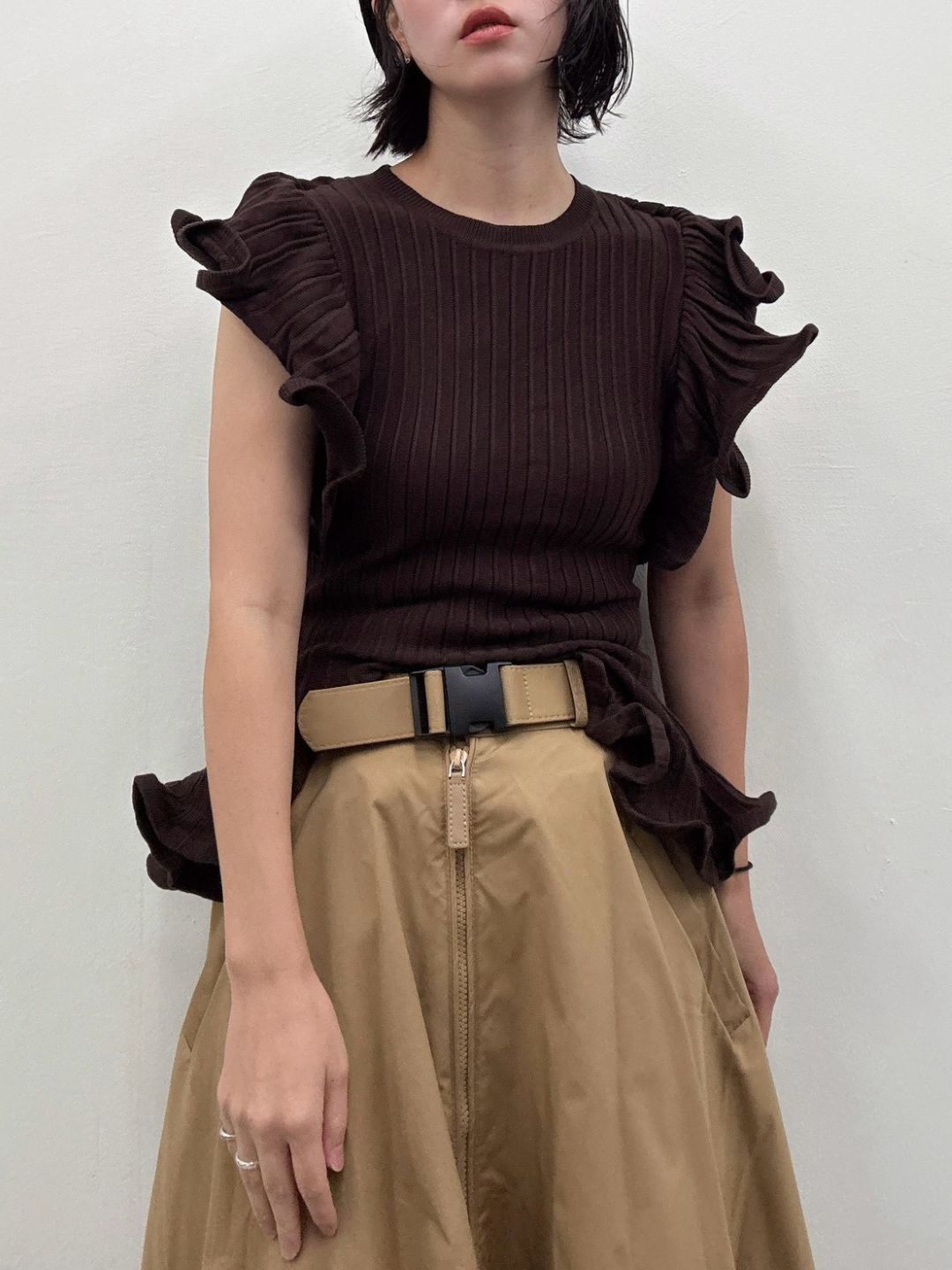frill sleeve knit