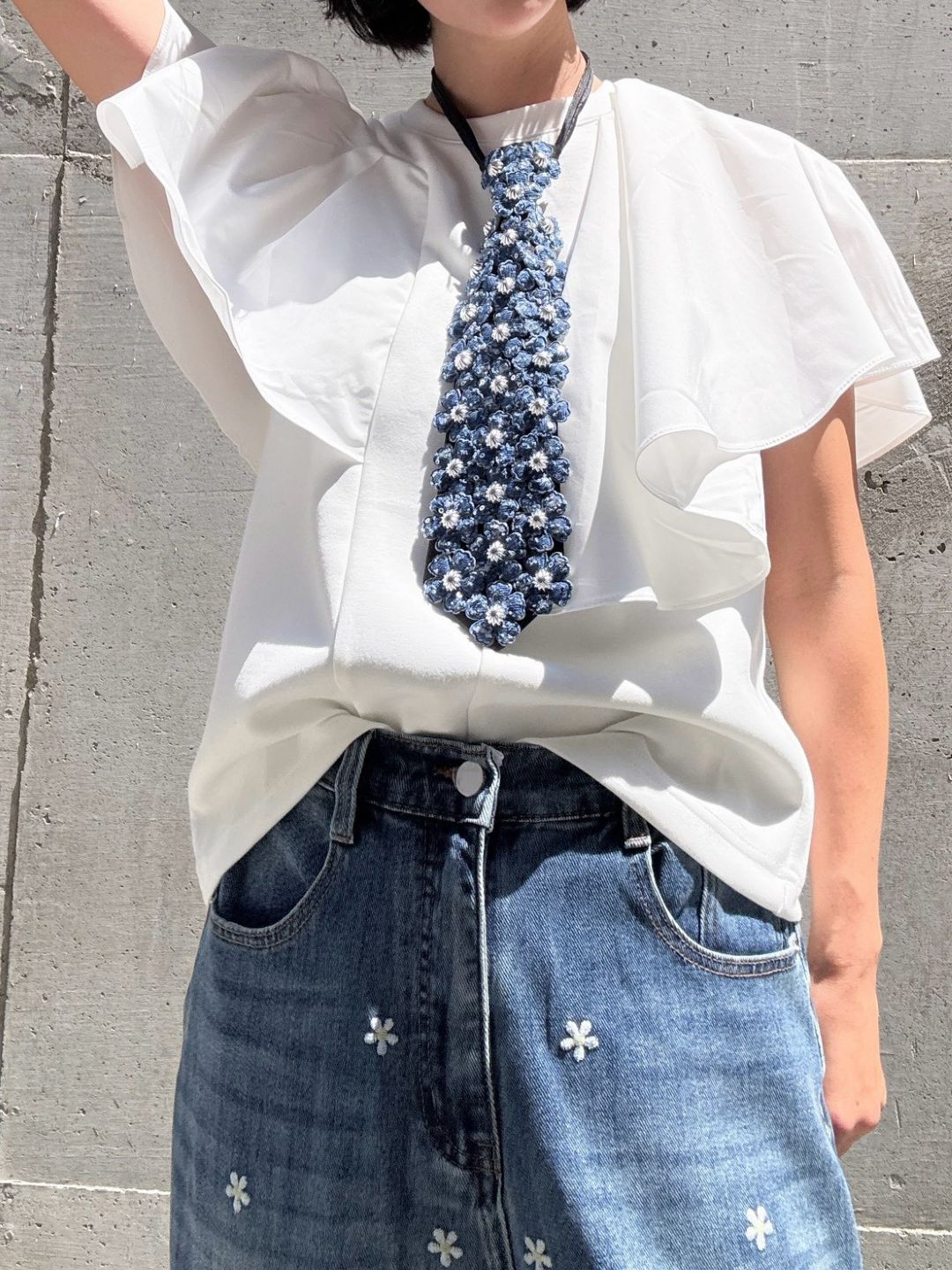 flower kuroshe necktie
