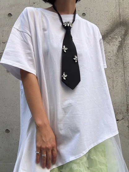 flower bijou necktie