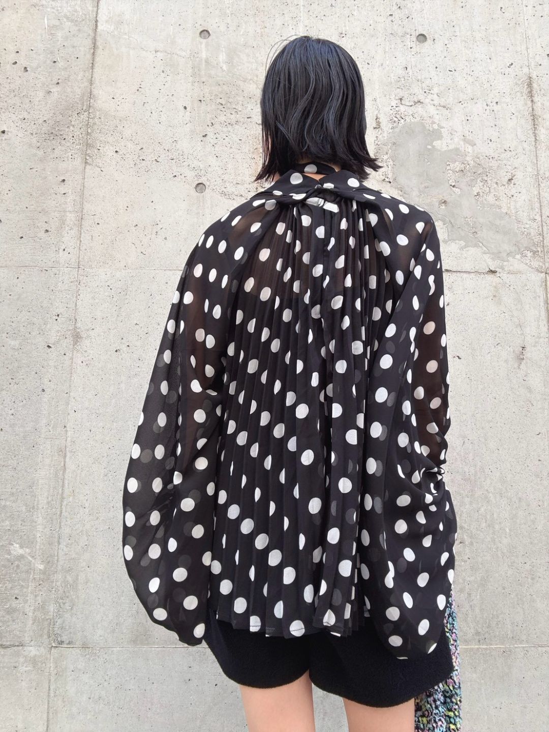 dot gather pleats blouse