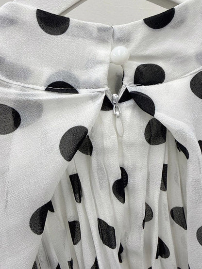 dot gather pleats blouse