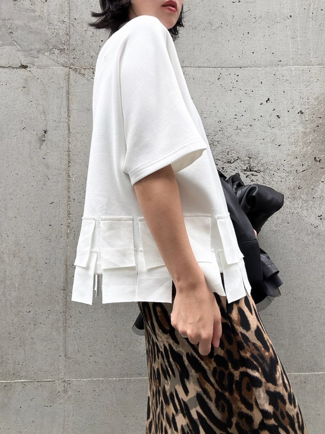 tab detail highneck Tshirt