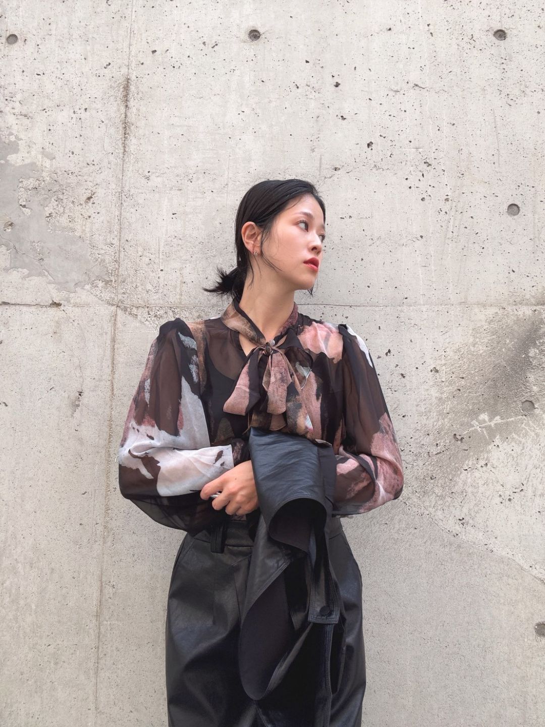 marble color blouse