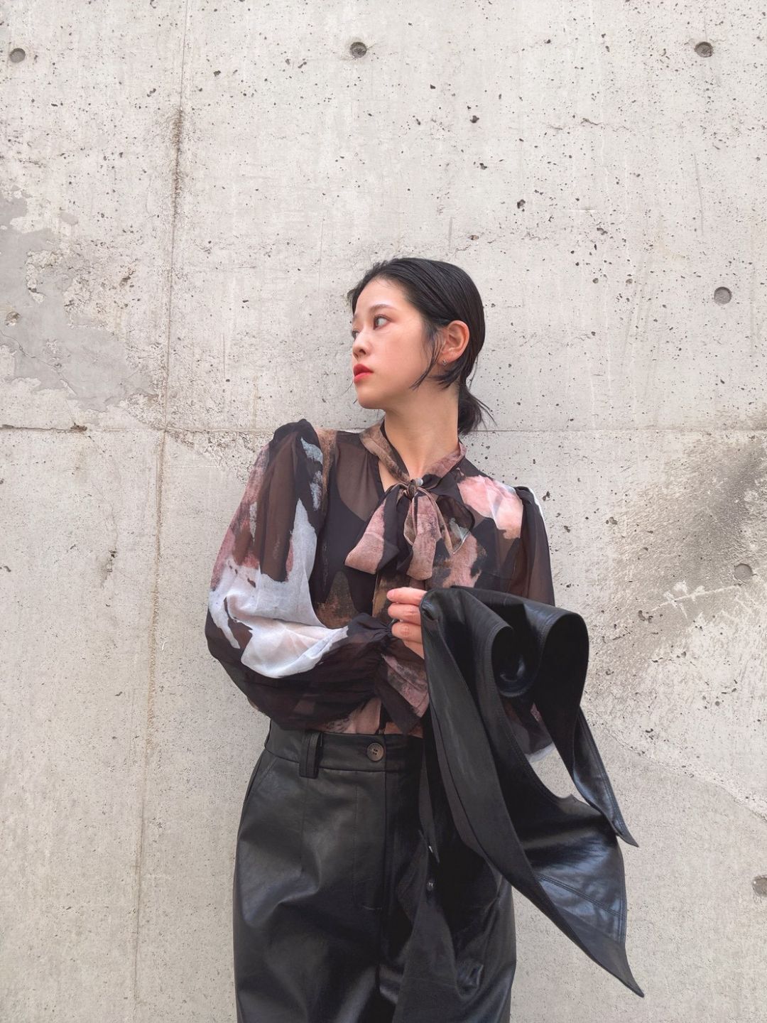 marble color blouse