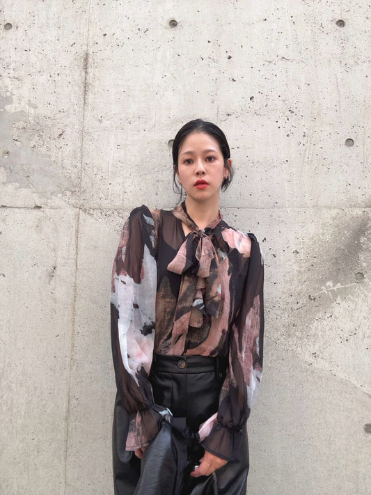 marble color blouse