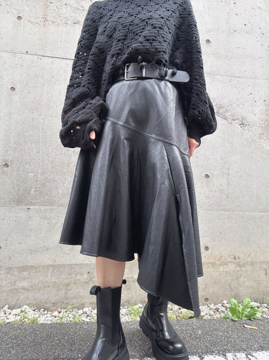 fake leather asymmetry skirt