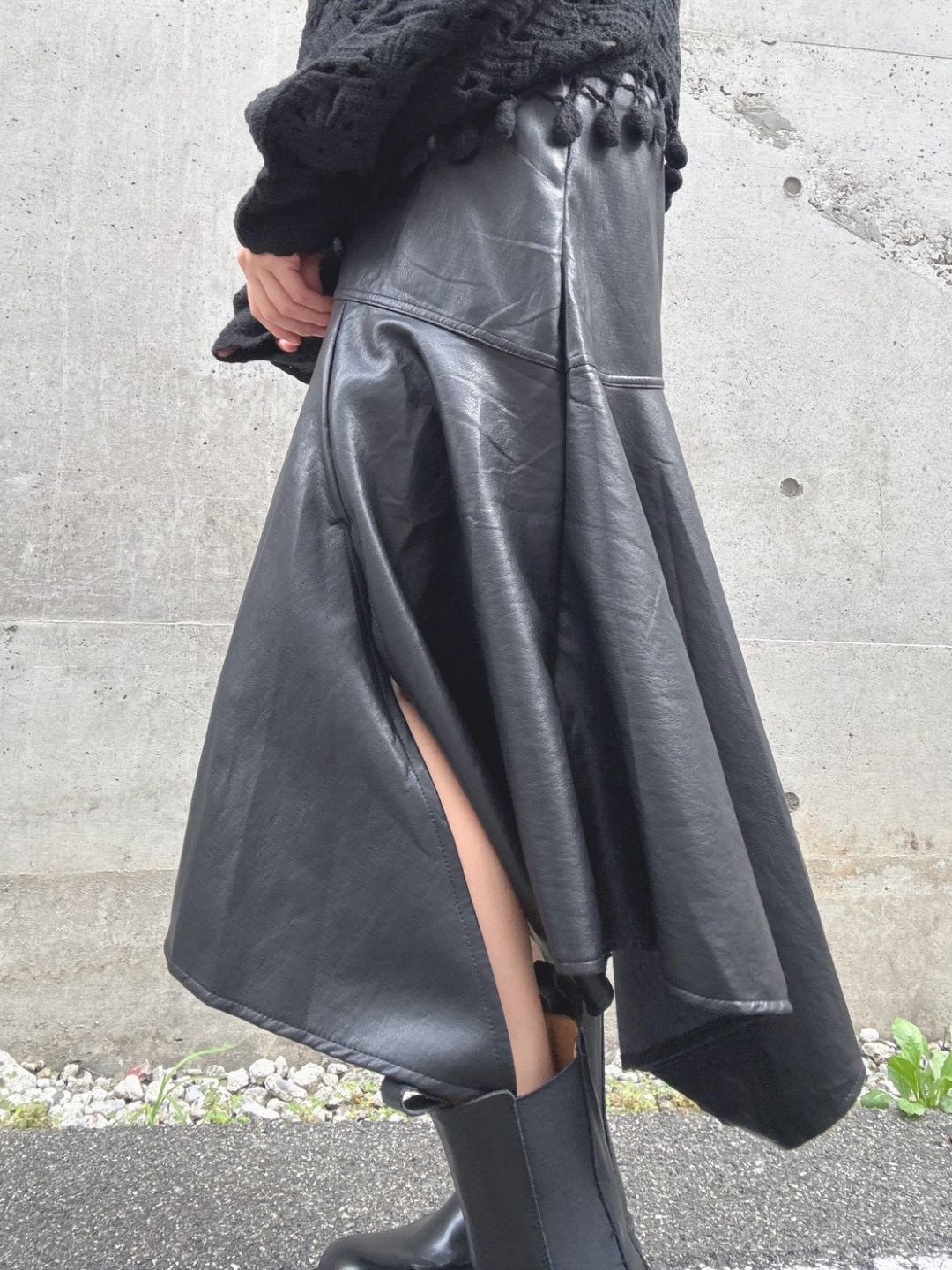 fake leather asymmetry skirt