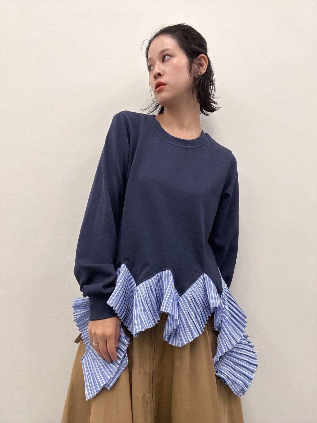 frill docking pullover
