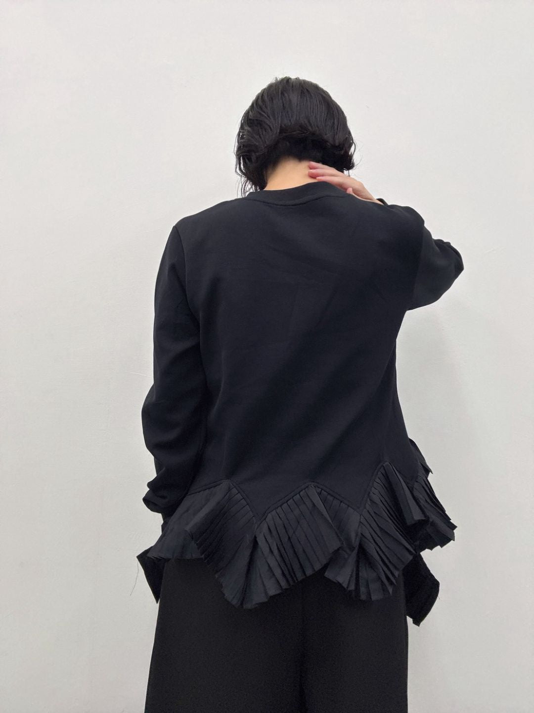 frill docking pullover