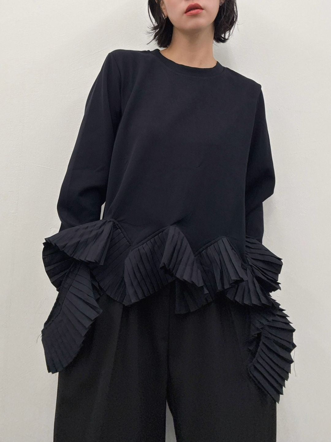 frill docking pullover