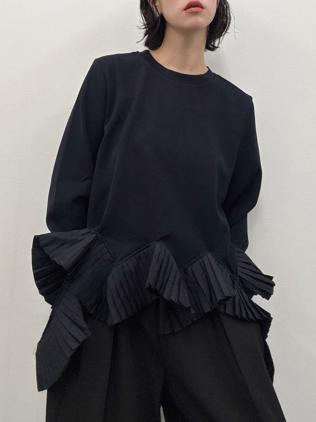 frill docking pullover