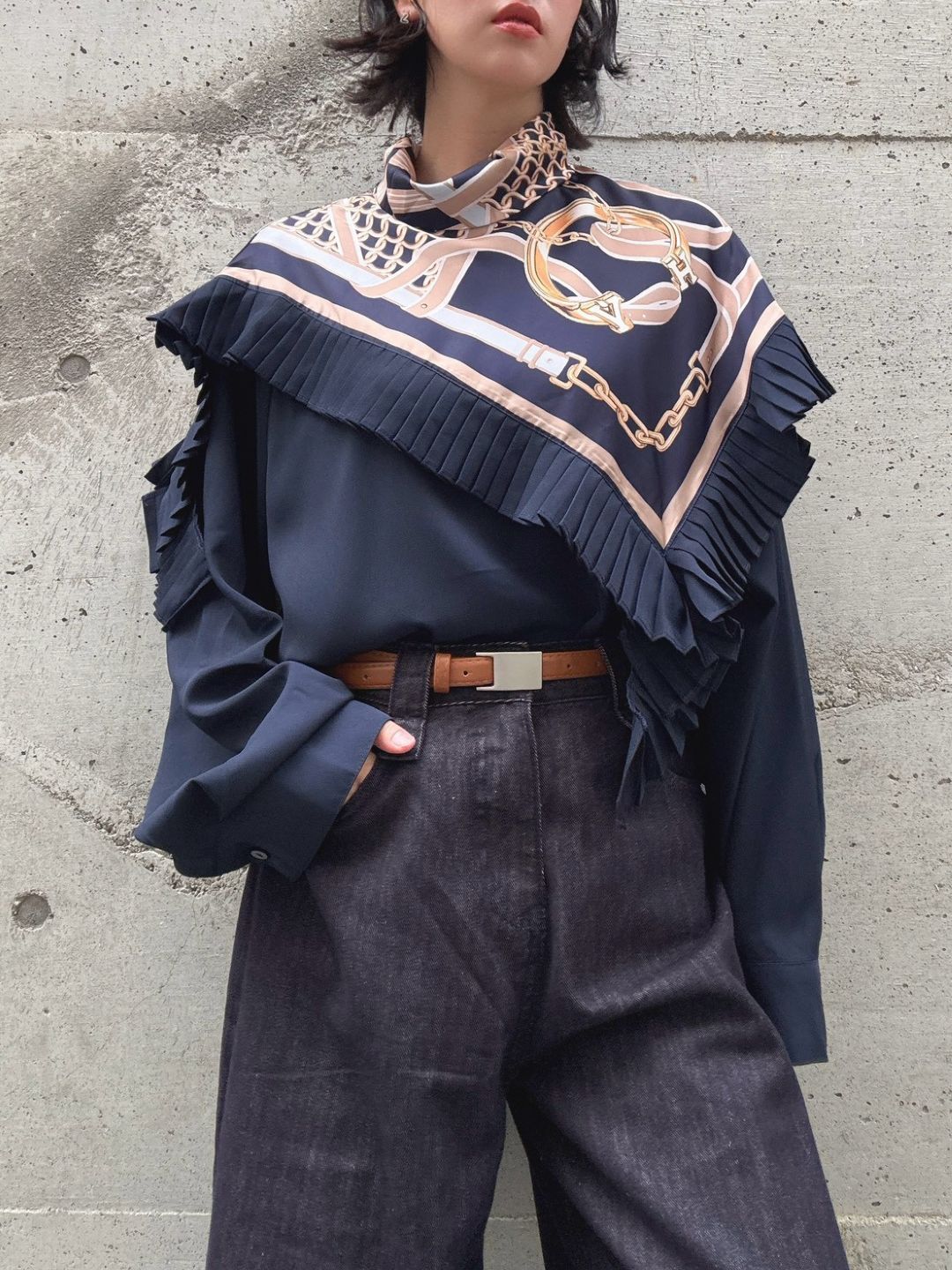 scarf pleats blouse