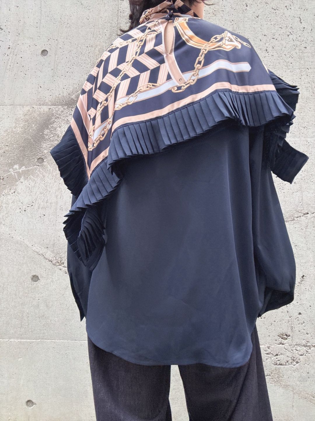 scarf pleats blouse