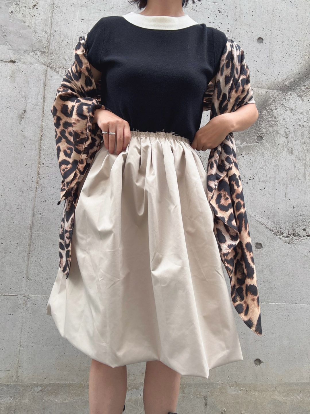 gather tuck balloon skirt