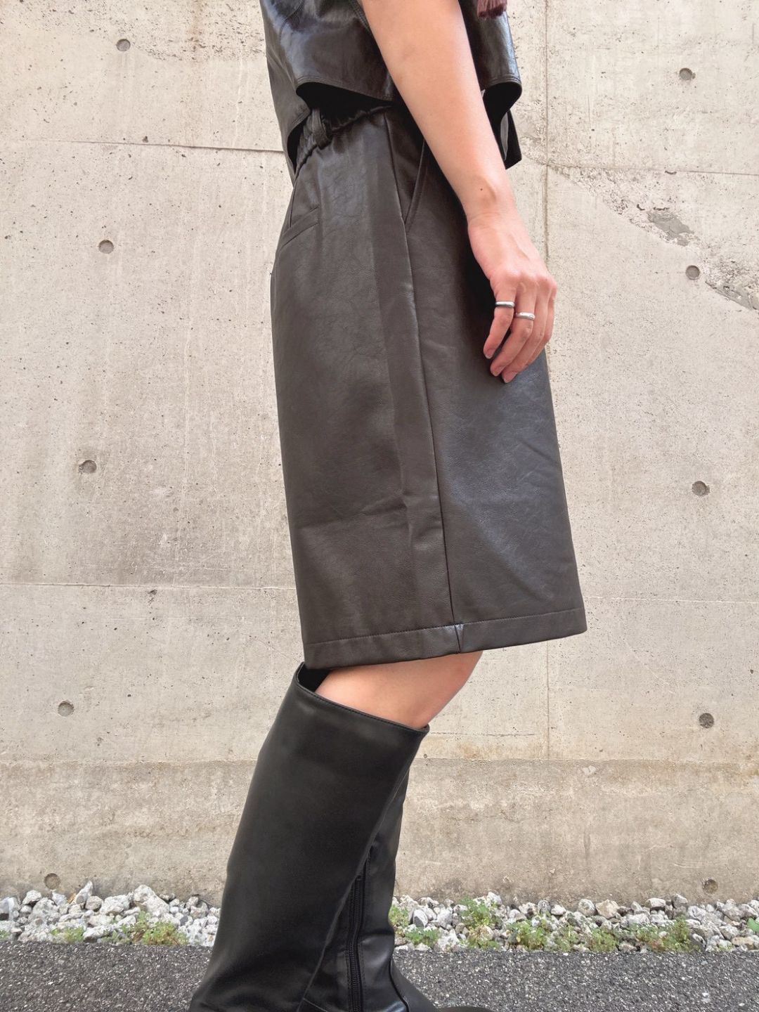 pvc leather half pants