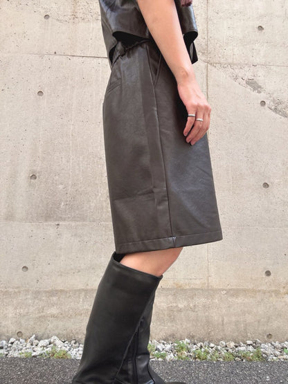 pvc leather half pants