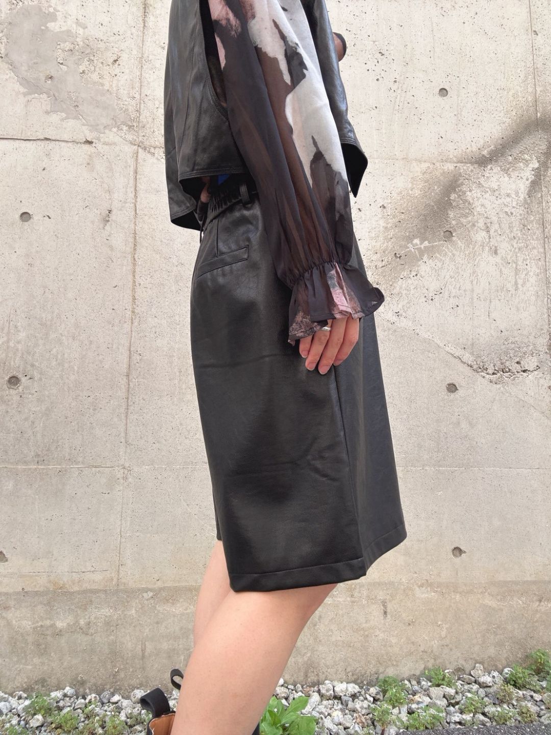 pvc leather half pants