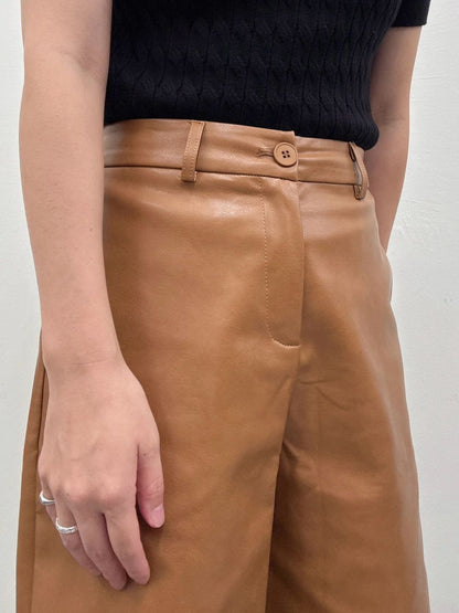 Faux leather wide half pants