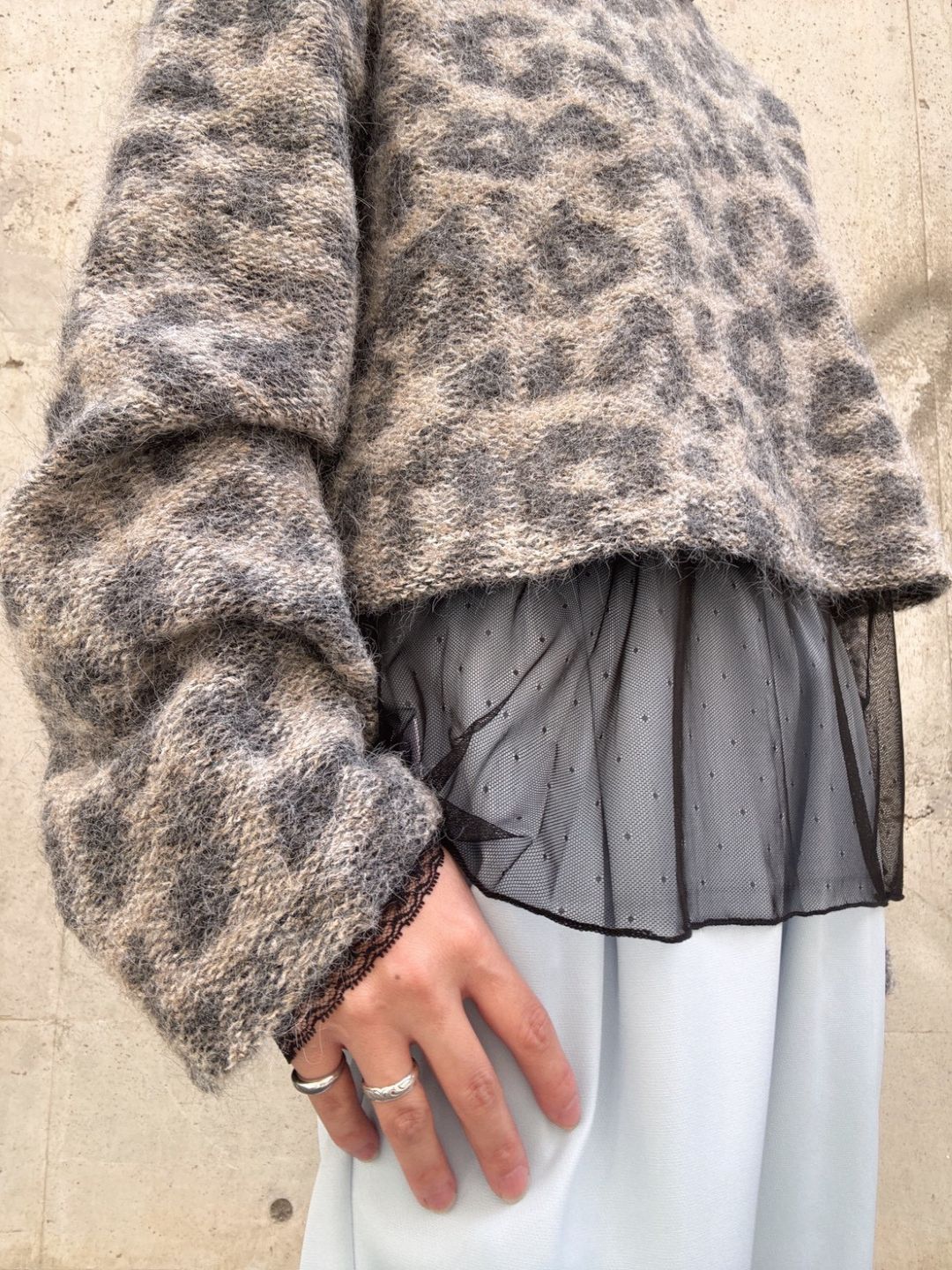 lace collar blouse
