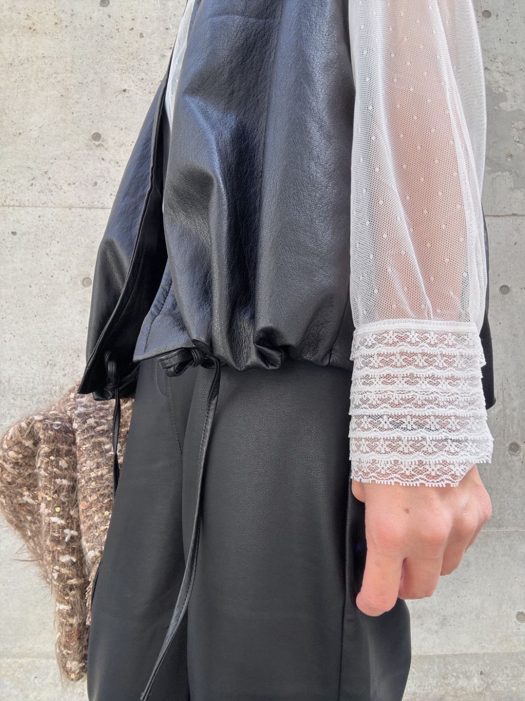 lace collar blouse