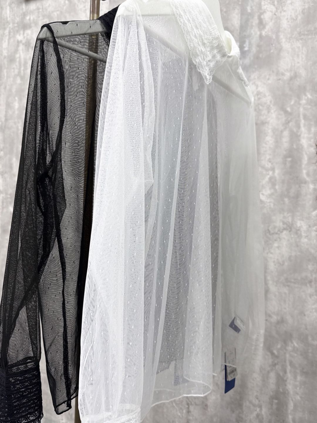 lace collar blouse