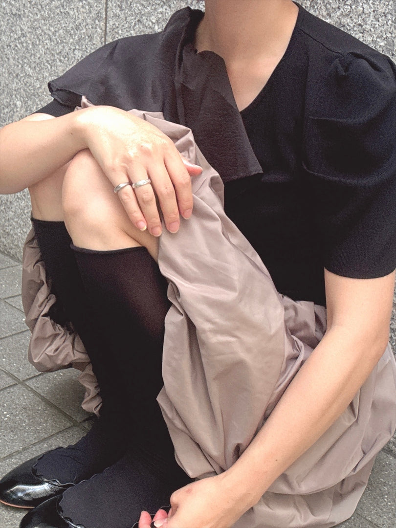 frills shoulder tops