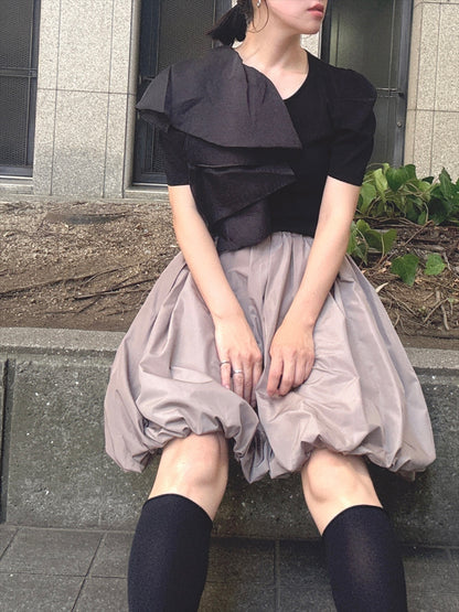 frills shoulder tops