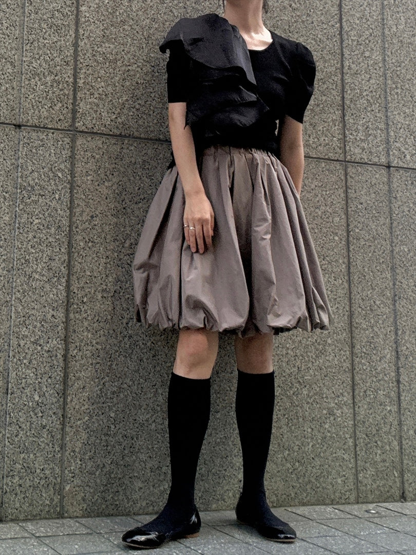 frills shoulder tops