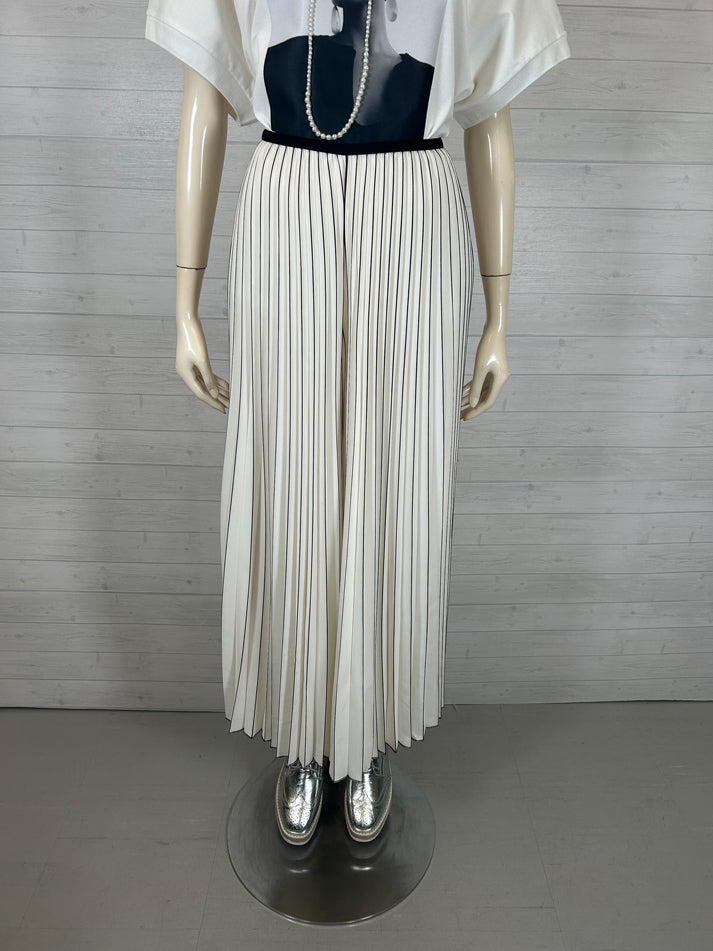 pleats-wide-pants