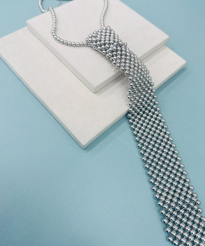 tie necklace