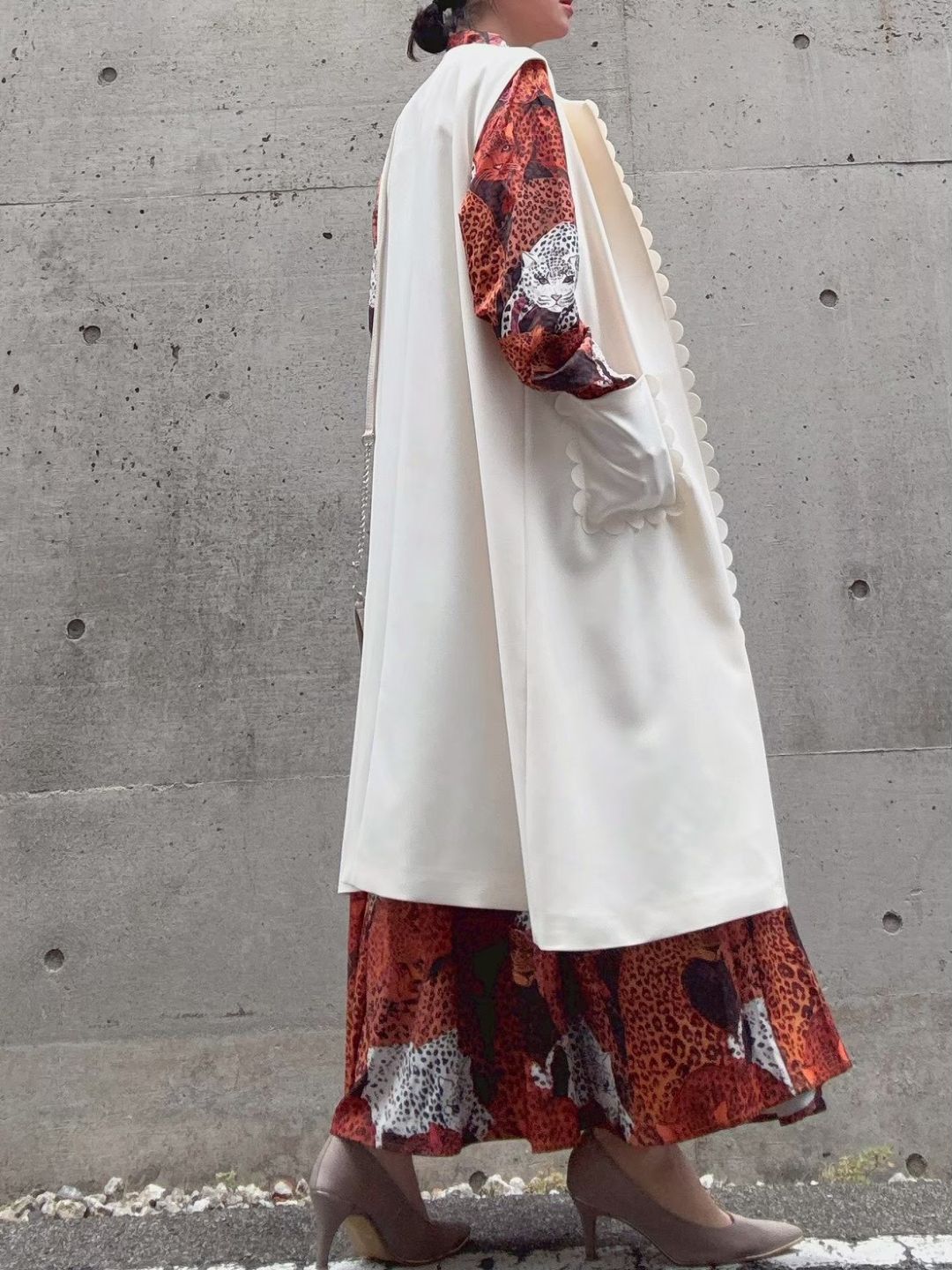 petite scalloped long gilet