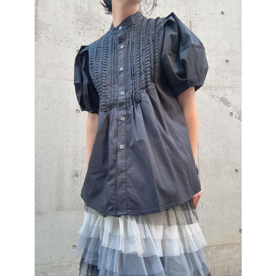 front pintuck volume sleeve blouse