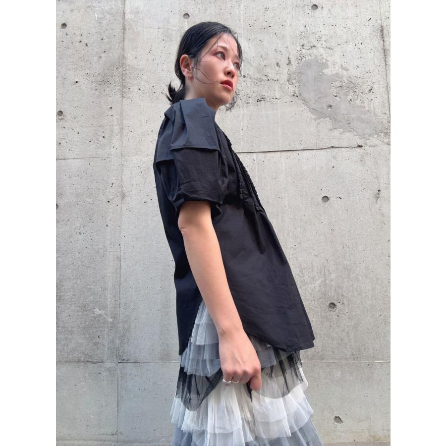 front pintuck volume sleeve blouse