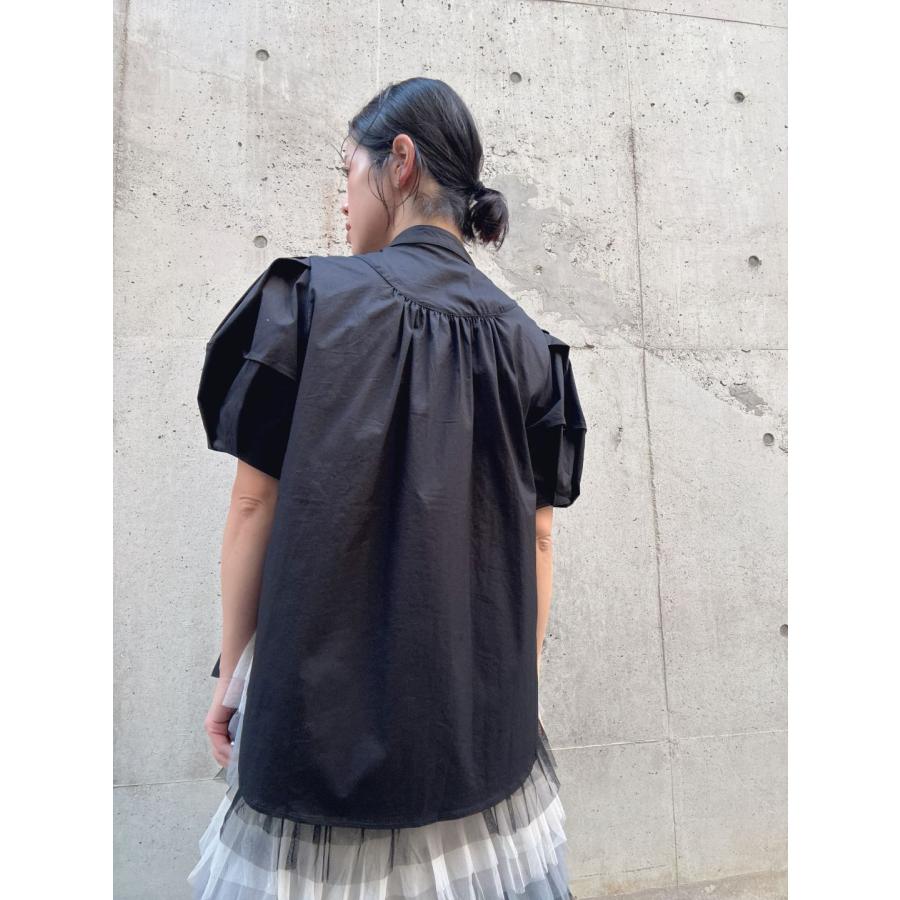 front pintuck volume sleeve blouse